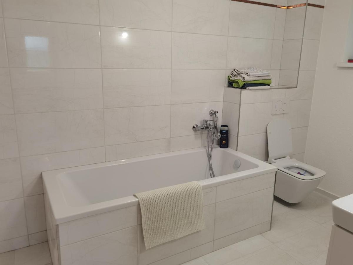 Sunset House Piestany Cervena Veza Apartment Banka Exterior foto