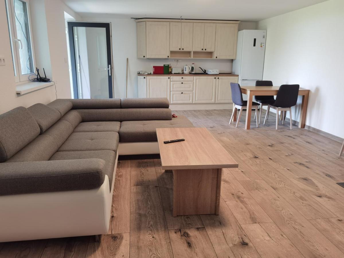 Sunset House Piestany Cervena Veza Apartment Banka Exterior foto